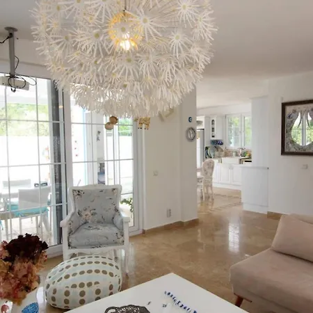 Islamlar Village 2 Bedroom 빌라 칼칸