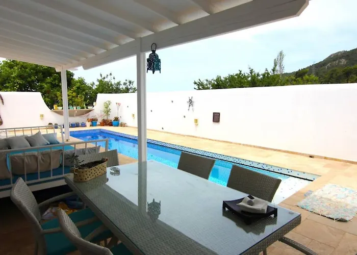 Islamlar Village 2 Bedroom 빌라 칼칸